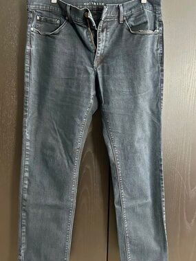 Men’s Mott & Bow Slim Jay Jeans in Black.